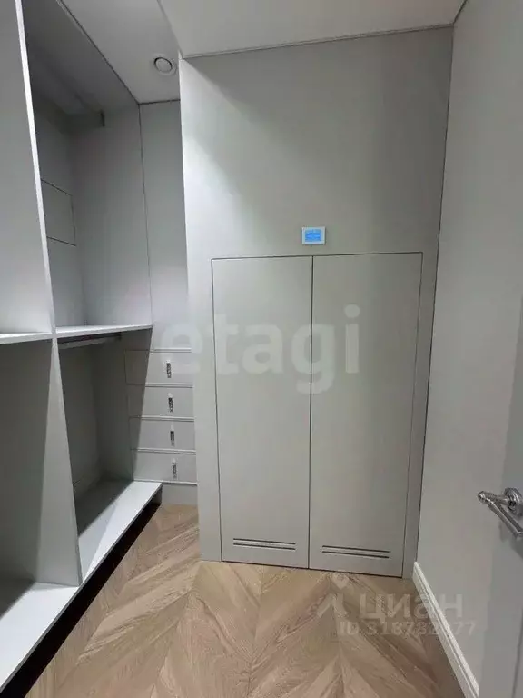 4-к кв. Москва ул. Серпуховский Вал, 21к1 (130.0 м) - Фото 0