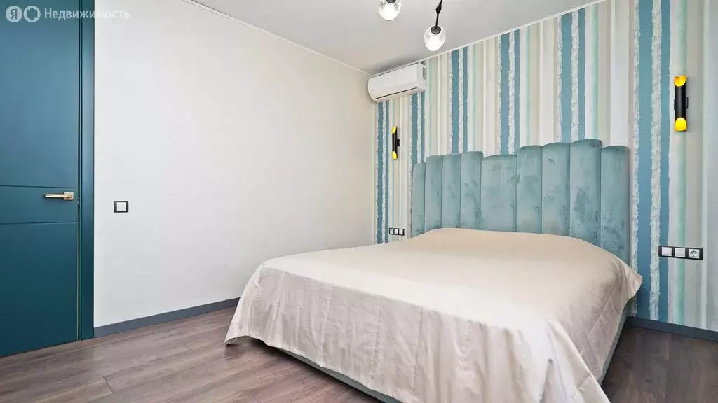 3-комнатная квартира: Казань, улица Сибгата Хакима, 7 (60.5 м) - Фото 1