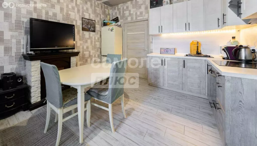 3-комнатная квартира: Бугры, Школьная улица, 11к1 (65 м) - Фото 0