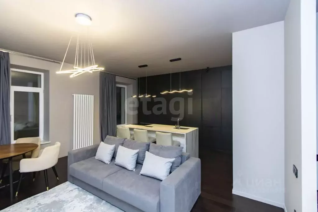 2-к кв. Тюменская область, Тюмень ул. 25 Октября, 40 (100.0 м) - Фото 0