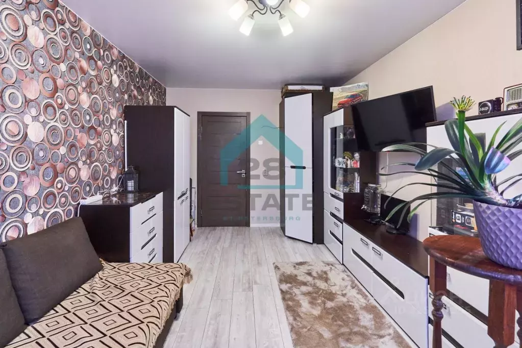 4-к кв. Санкт-Петербург ул. Белы Куна, 26К1 (77.4 м) - Фото 1