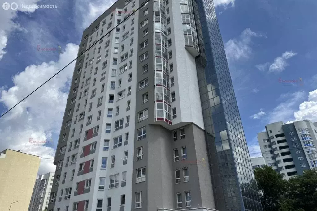 Квартира-студия: Екатеринбург, улица Юмашева, 6 (18 м) - Фото 2