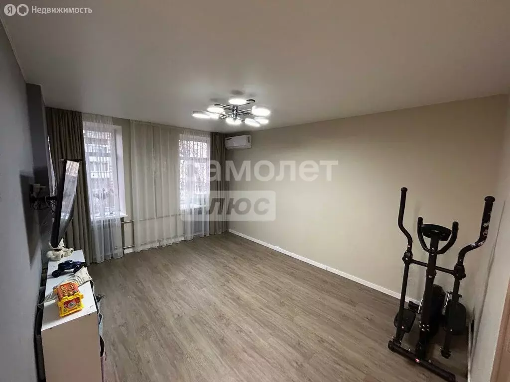 3-комнатная квартира: Ижевск, Пушкинская улица, 185 (60 м) - Фото 1