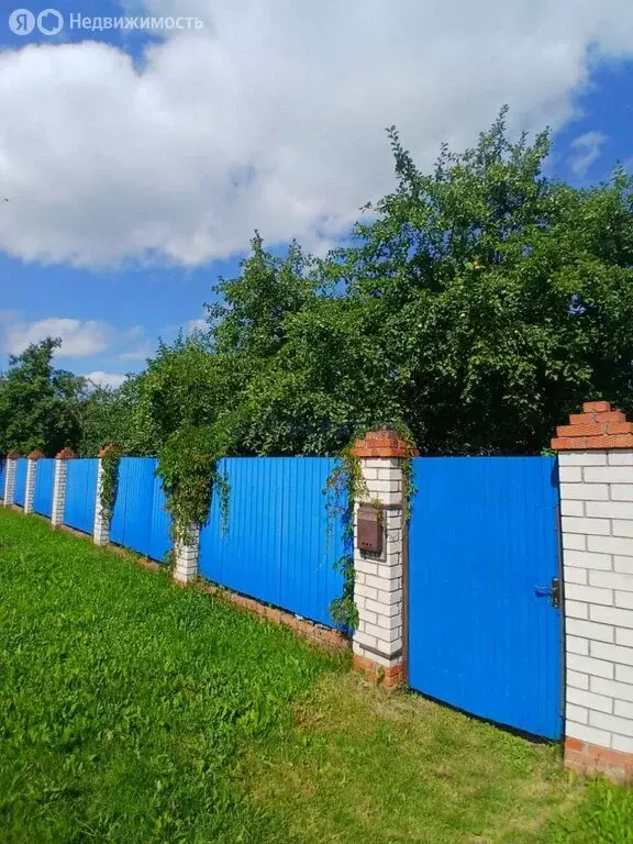 Дом в село Ежово, Солнечная улица, 7 (200 м) - Фото 1