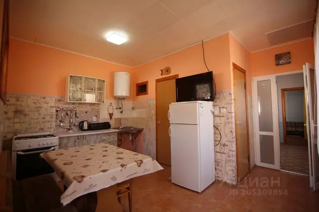 Дом в Крым, Судак городской округ, с. Морское ул. Мартынова, 37 (30 м) - Фото 0