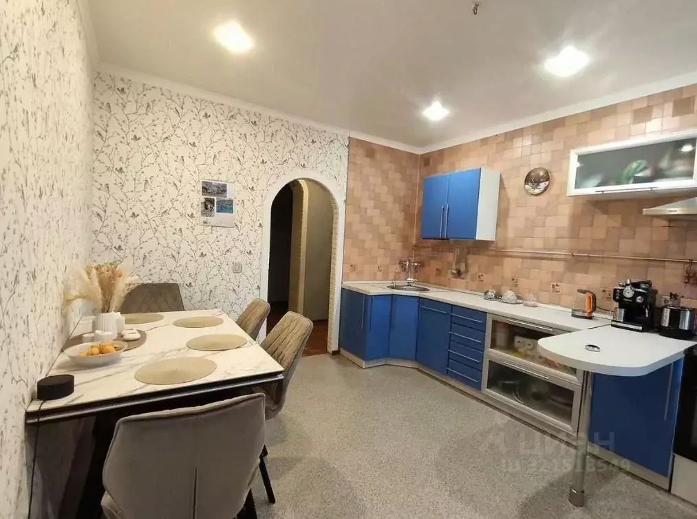 3-к кв. Тюменская область, Тюмень ул. Николая Федорова, 6к1 (111.6 м) - Фото 1