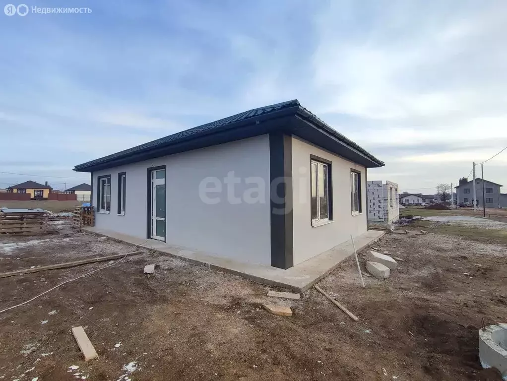 Дом в Родниковское сельское поселение, село Новый Мир (100 м) - Фото 2