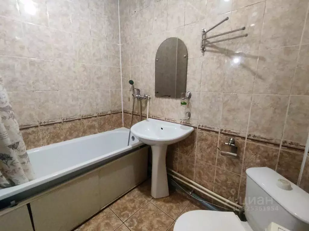 3-к кв. Башкортостан, Уфа Российская ул., 167/1 (62.5 м) - Фото 2