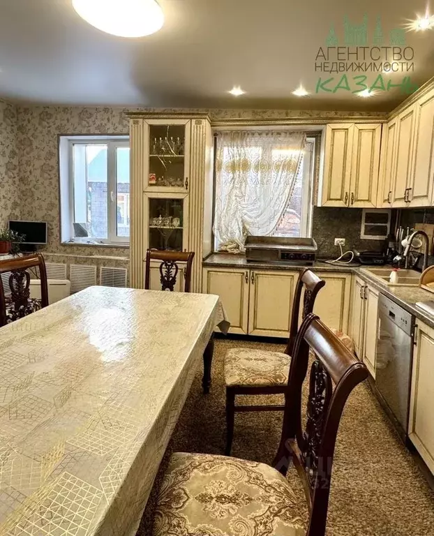 Дом в Татарстан, Казань Горийская ул. (250 м) - Фото 1