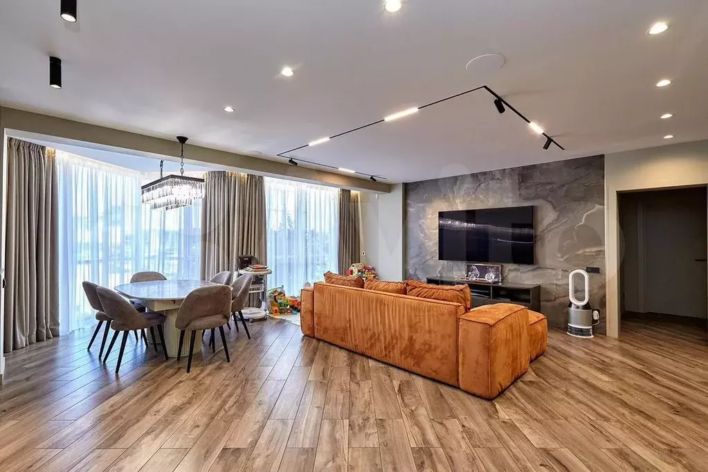 3-к. квартира, 128,5 м, 2/25 эт. - Фото 1