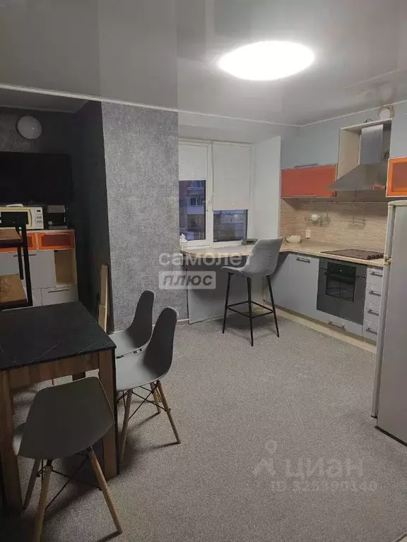 3-к кв. Тюменская область, Тюмень ул. Мельникайте, 48а (62.0 м) - Фото 1