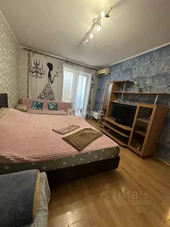 1-к кв. Волгоградская область, Волгоград Новоузенская ул., 2 (34.9 м) - Фото 0