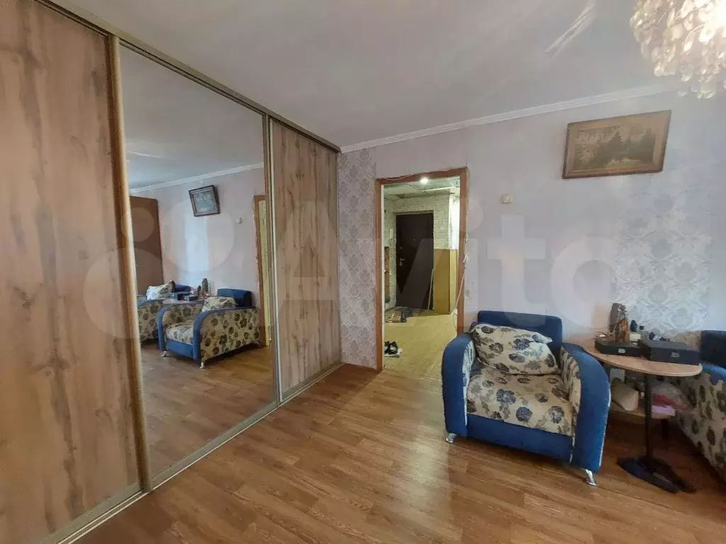 4-к. квартира, 60 м, 1/5 эт. - Фото 1