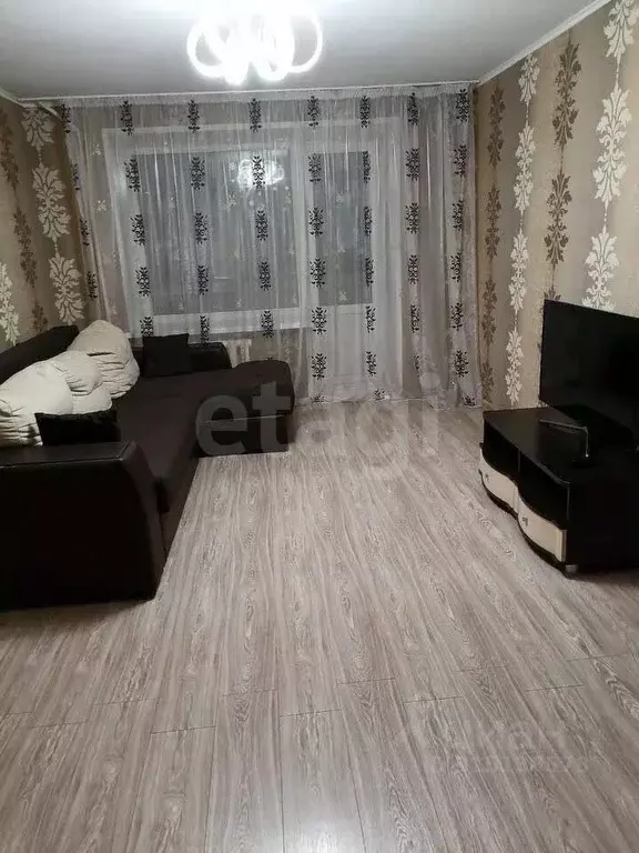 3-к кв. Коми, Ухта наб. Нефтяников, 2 (63.0 м) - Фото 0