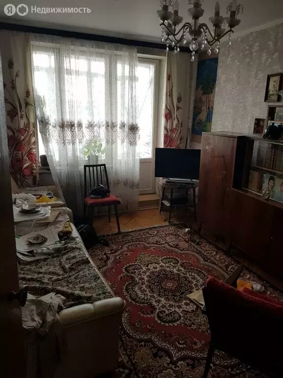 3-комнатная квартира: Москва, улица Маршала Бирюзова, 43 (62 м) - Фото 1