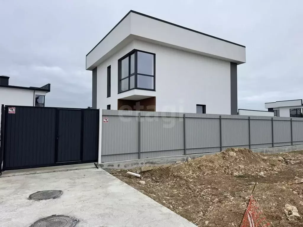 Дом в Севастополь с. Родниковское, ул. Куликова, 5А (130 м) - Фото 1