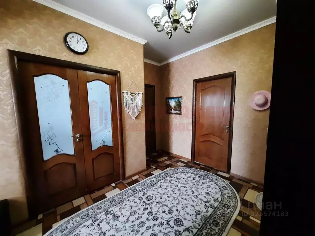 3-к кв. Астраханская область, Астрахань ул. Бабаевского, 35к3 (69.2 м) - Фото 1