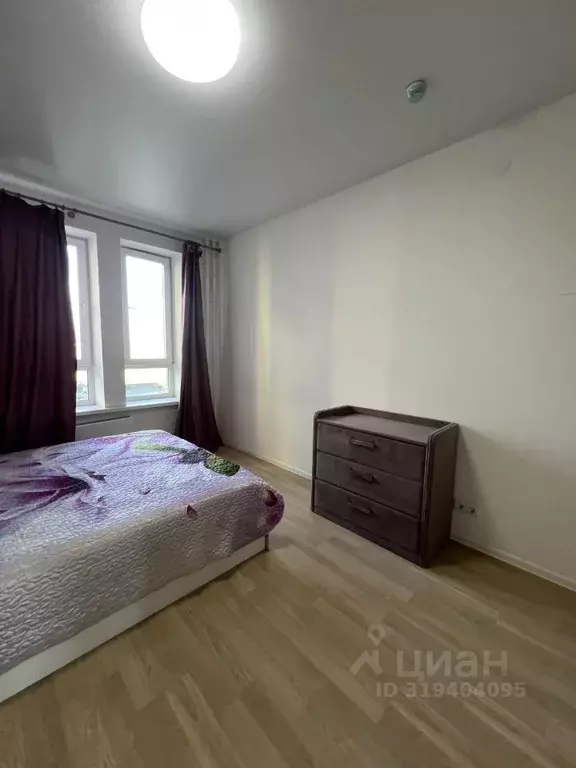 3-к кв. Москва ул. Саларьевская, 10к1 (90.0 м) - Фото 1