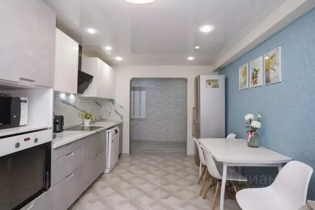 3-к кв. Иркутская область, Иркутск ул. Баумана, 229/2 (75.1 м) - Фото 1