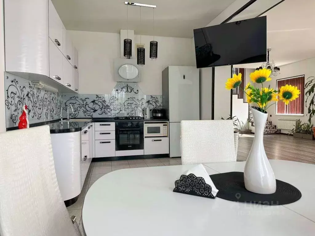 Коттедж в Белгородская область, Белгород ул. Имени Н.Б. Голицына, 12 ... - Фото 2