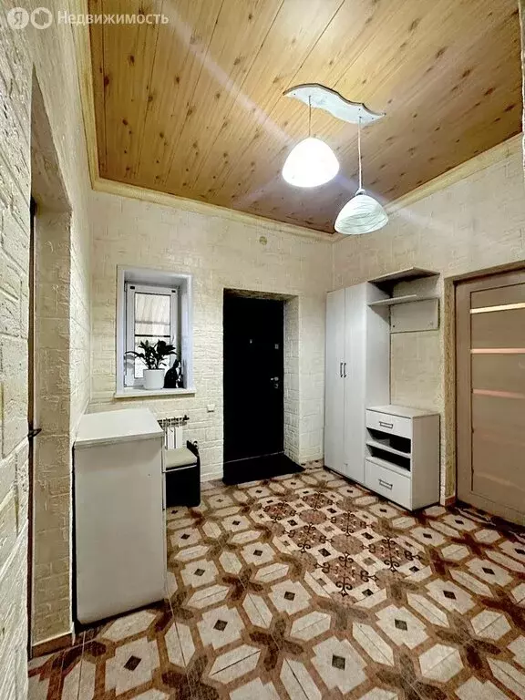 Дом в Наримановский район, поселок Наримановский, Наримановская улица, ... - Фото 1