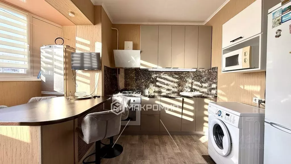 1-к кв. Брянская область, Брянск ул. Братьев Ткачевых, 5 (37.1 м) - Фото 1