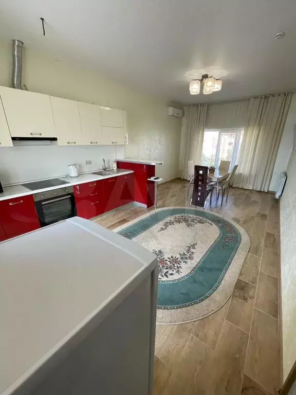 Комната 45 м, 1/3 эт. - Фото 1