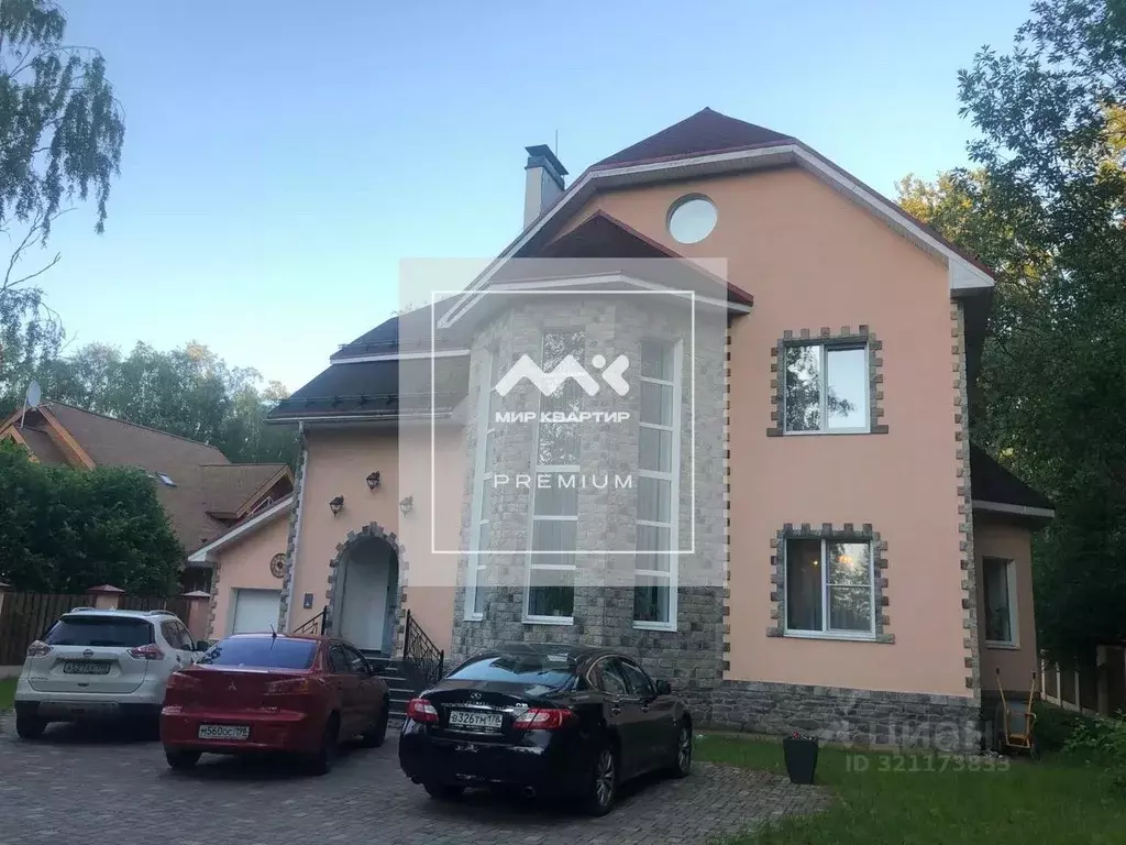 Дом в Санкт-Петербург пос. Комарово, ул. 1-я Дачная, 55б (300 м) - Фото 1