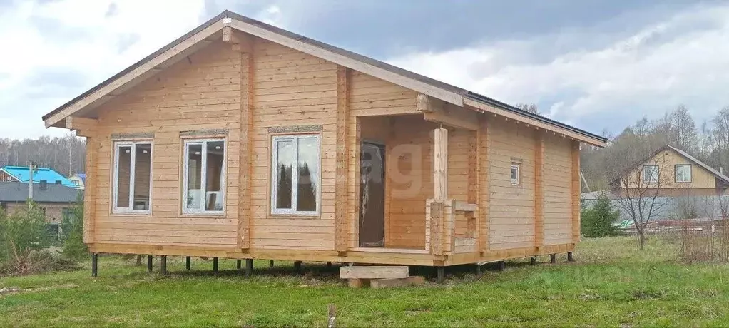 Дом в Кировская область, Слободской район, Шиховское с/пос, д. ... - Фото 1