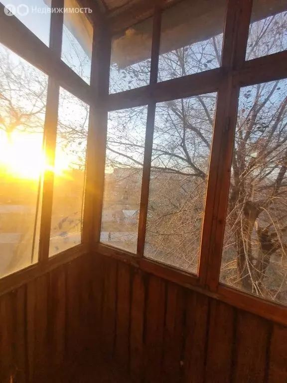 1-комнатная квартира: Абакан, улица Комарова, 8 (30 м) - Фото 1