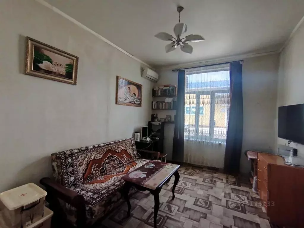 Дом в Краснодарский край, Армавир Железнодорожная ул., 49А (45 м) - Фото 1