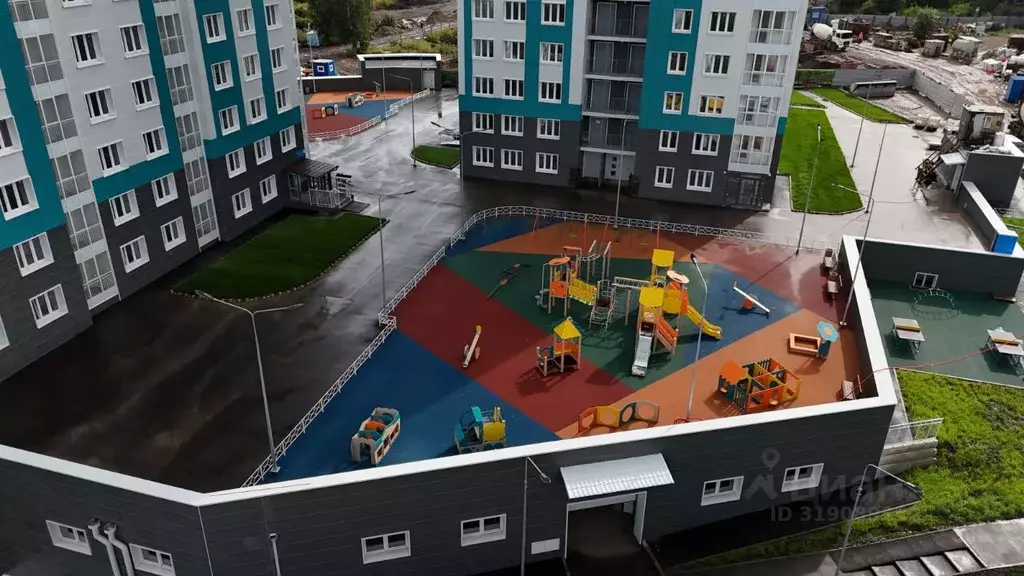 3-к кв. Красноярский край, Красноярск Лесопарковая ул., 43к1 (67.1 м) - Фото 0