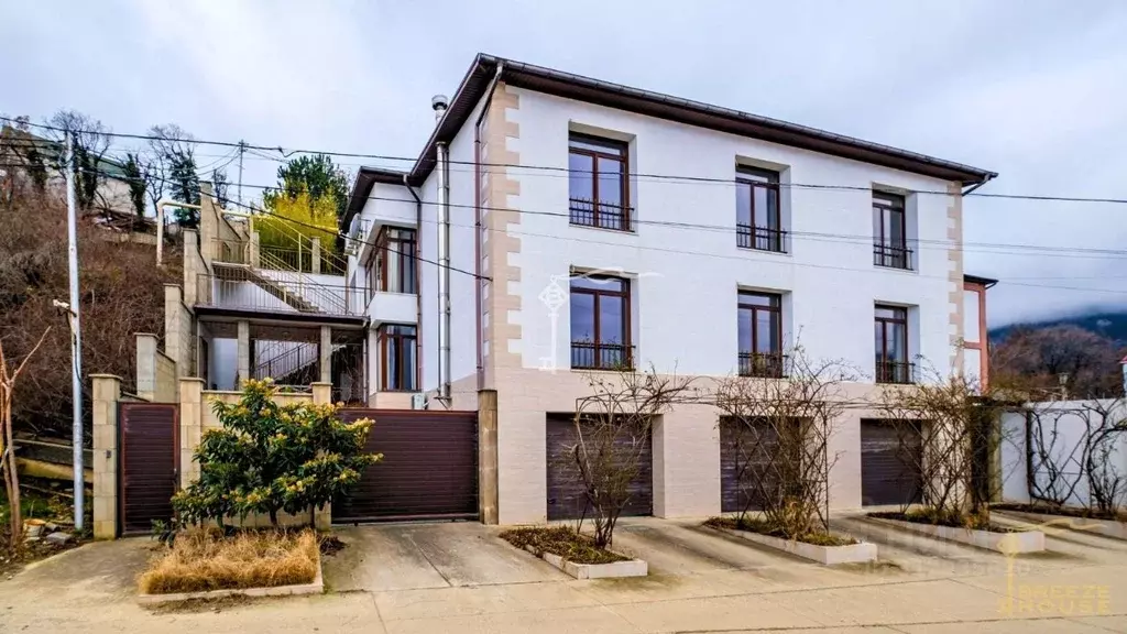 Дом в Крым, Ялта ул. Верхнедарсановская, 4 (350 м) - Фото 1
