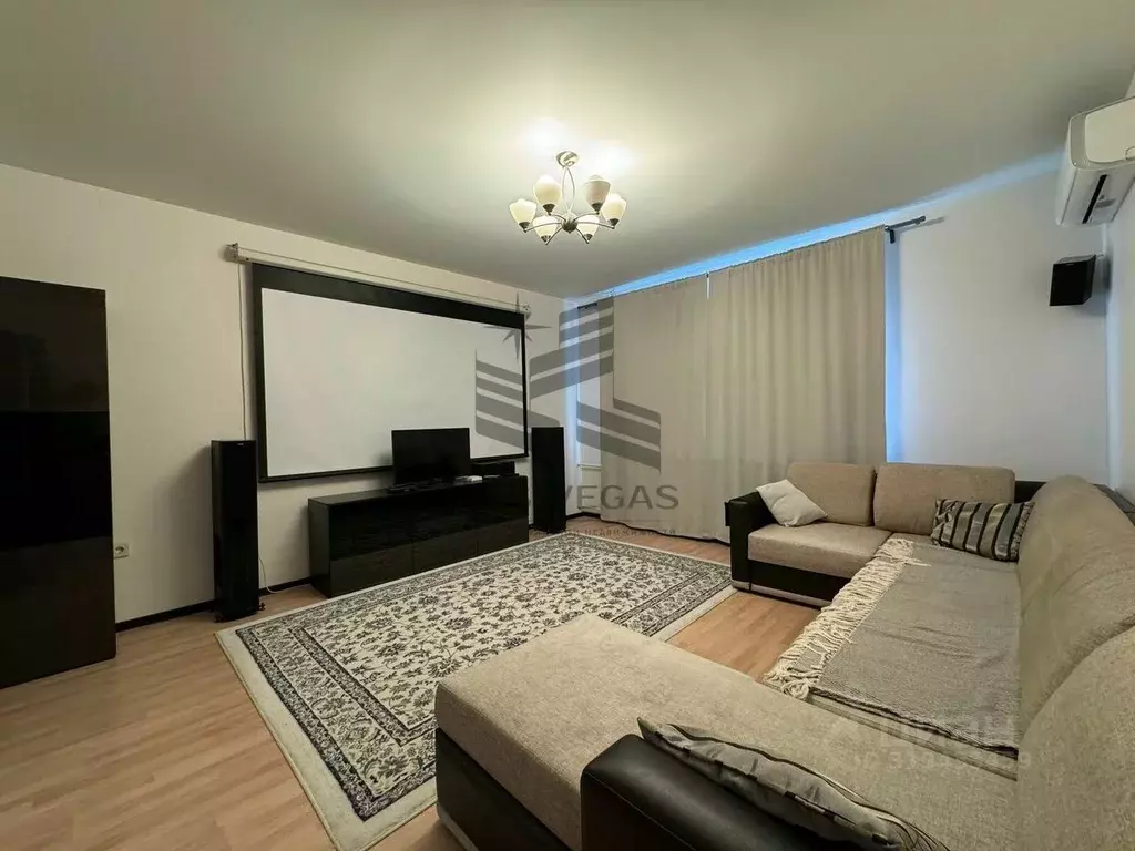 2-к кв. Татарстан, Казань ул. Чехова, 57 (80.0 м) - Фото 0