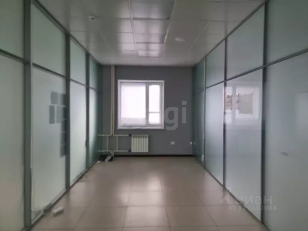 Офис в Ямало-Ненецкий АО, Новый Уренгой просп. Губкина, 14А (21 м) - Фото 1