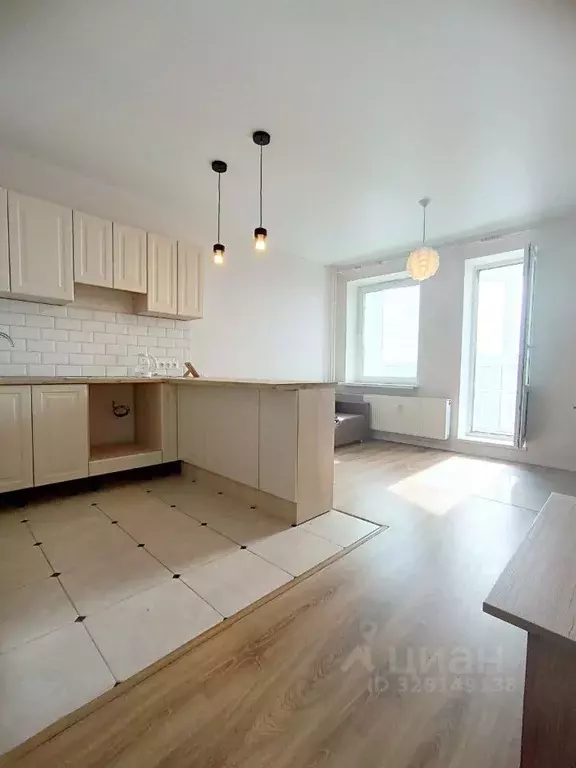 Студия Ленинградская область, Всеволожский район, пос. Бугры ул. ... - Фото 1