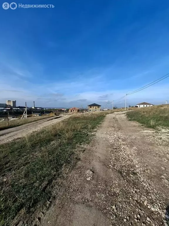 Участок в Симферополь, улица Валерия Аверкина (6 м) - Фото 1