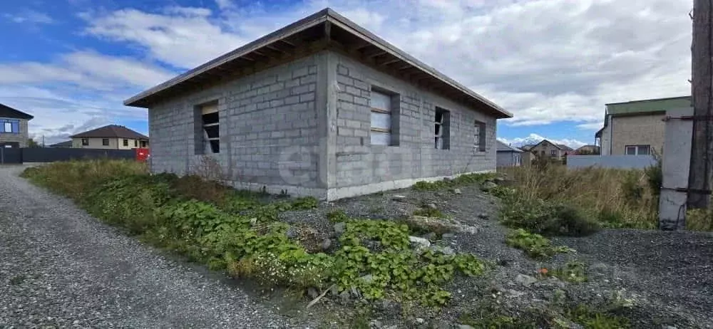 Дом в Сахалинская область, Анивский городской округ, с. Троицкое ул. ... - Фото 1