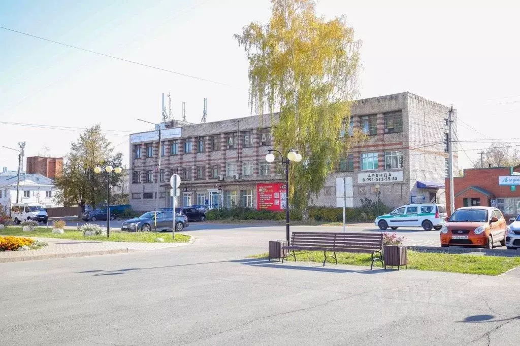 Помещение свободного назначения в Удмуртия, Камбарка ул. Ленина, 64 ... - Фото 1