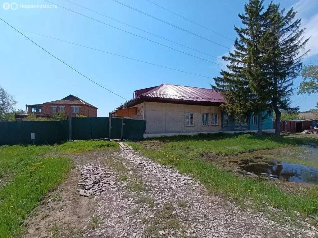 Дом в Тюкалинск, улица Куйбышева (66.8 м) - Фото 1