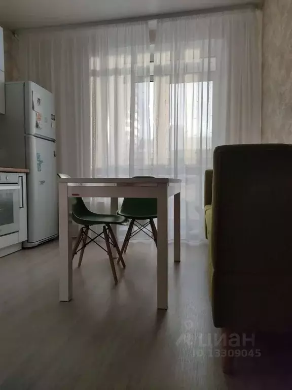 2-к кв. Удмуртия, Ижевск ул. Холмогорова, 15б (61.6 м) - Фото 1