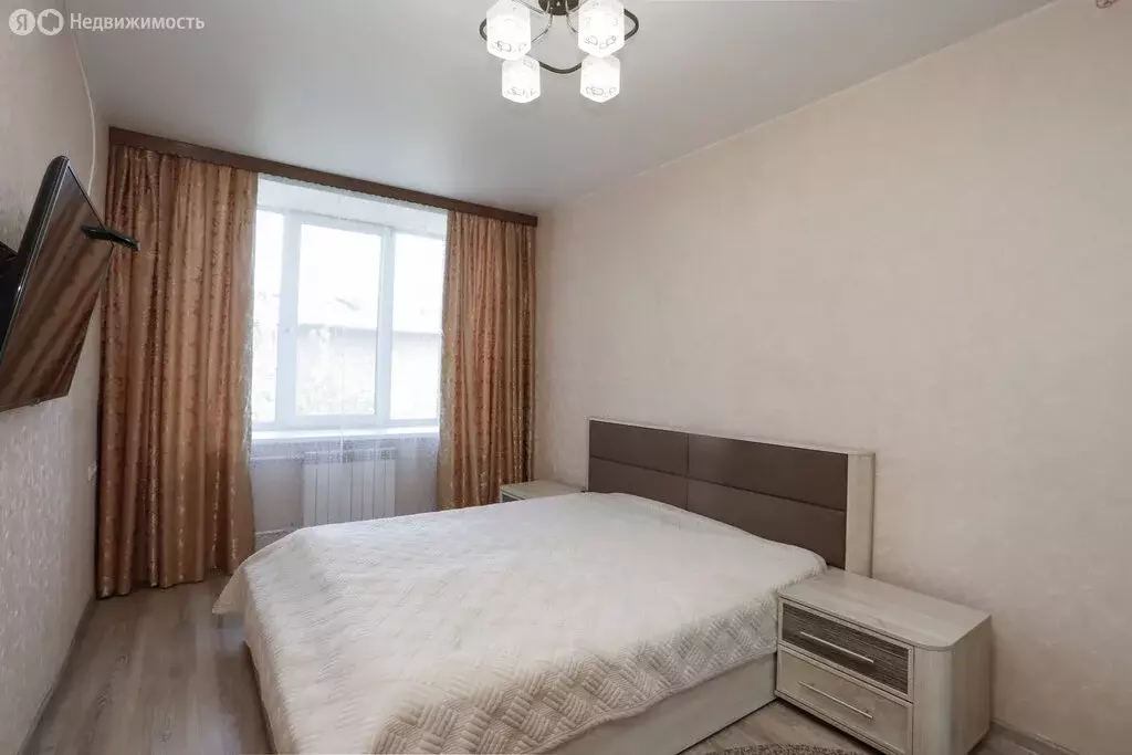 3-комнатная квартира: Иркутск, Байкальская улица, 200Б (98 м) - Фото 0