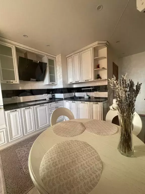 3-к. квартира, 60 м, 8/9 эт. - Фото 1