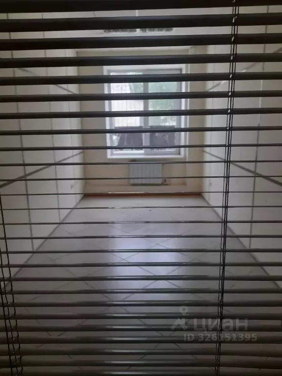 Помещение свободного назначения в Тюменская область, Ишим ул. Карла ... - Фото 2