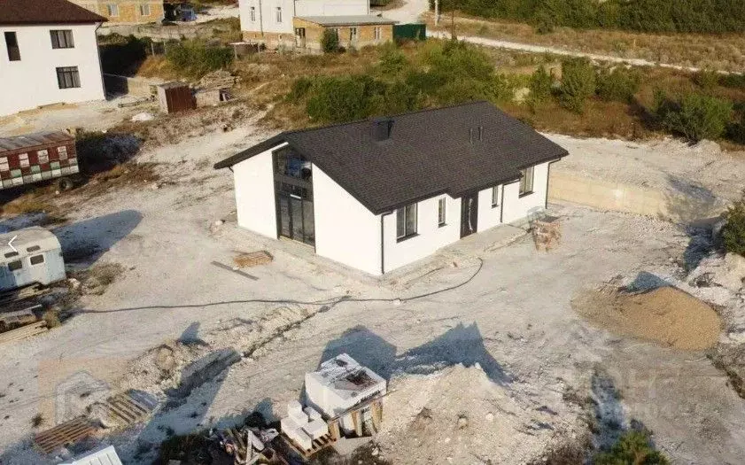 Дом в Севастополь уч6 (100 м) - Фото 1