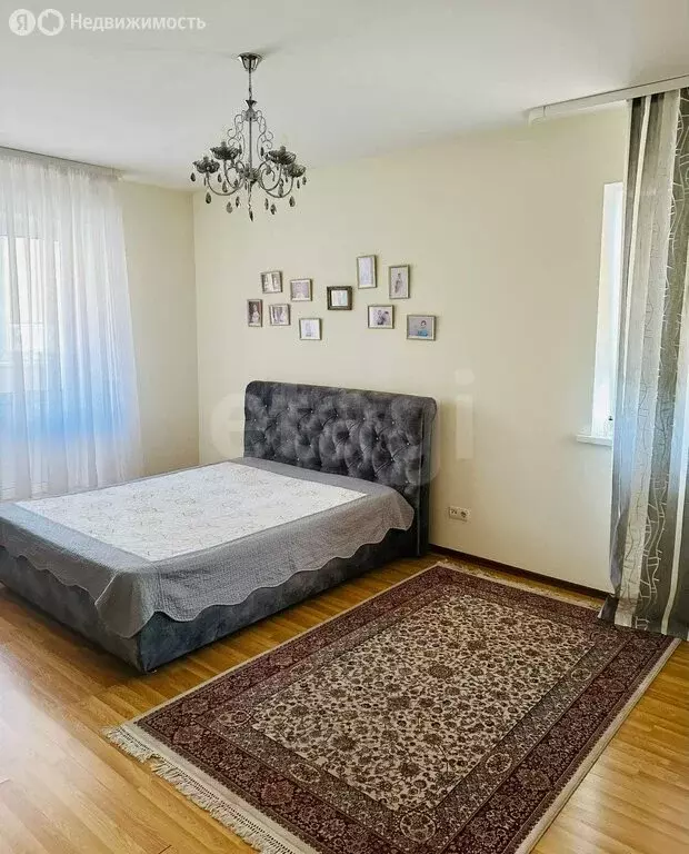 3-комнатная квартира: Энгельс, набережная имени Генерал-лейтенанта ... - Фото 2