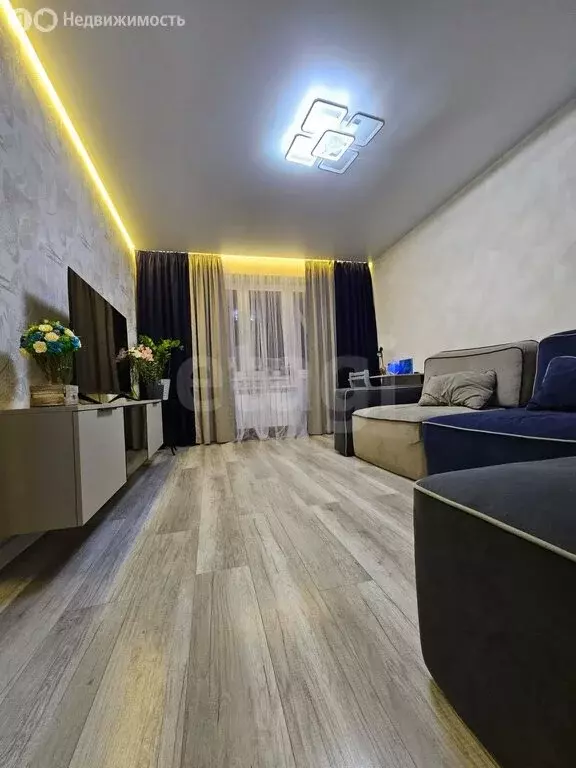 3-комнатная квартира: Набережные Челны, улица Виктора Полякова, 20Б ... - Фото 1