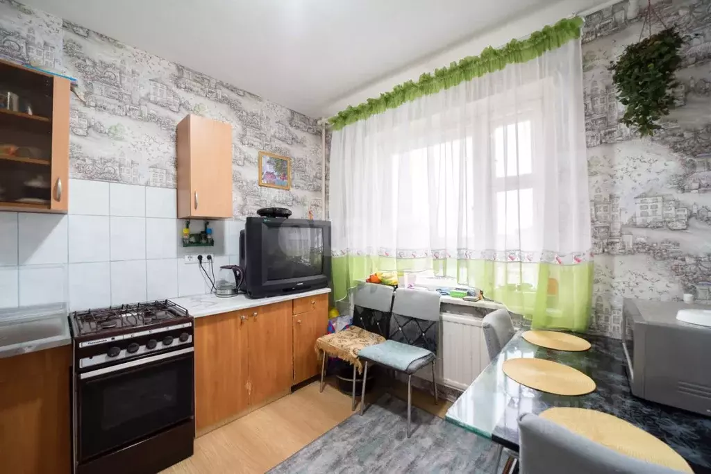 3-к кв. Калининградская область, Калининград Интернациональная ул., 60 ... - Фото 1