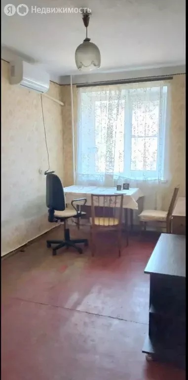 3-комнатная квартира: Красный Сулин, Братская улица, 26 (56 м) - Фото 1
