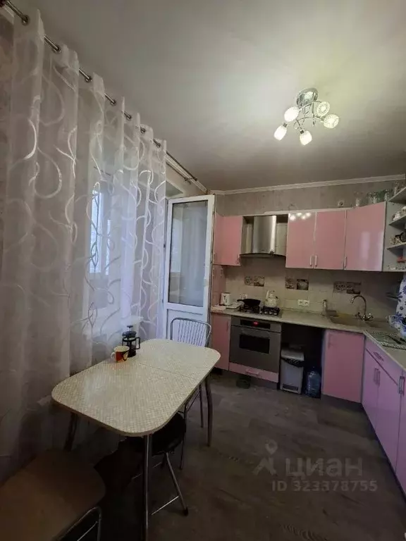 3-к кв. Белгородская область, Белгород ул. Есенина, 56 (68.3 м) - Фото 2